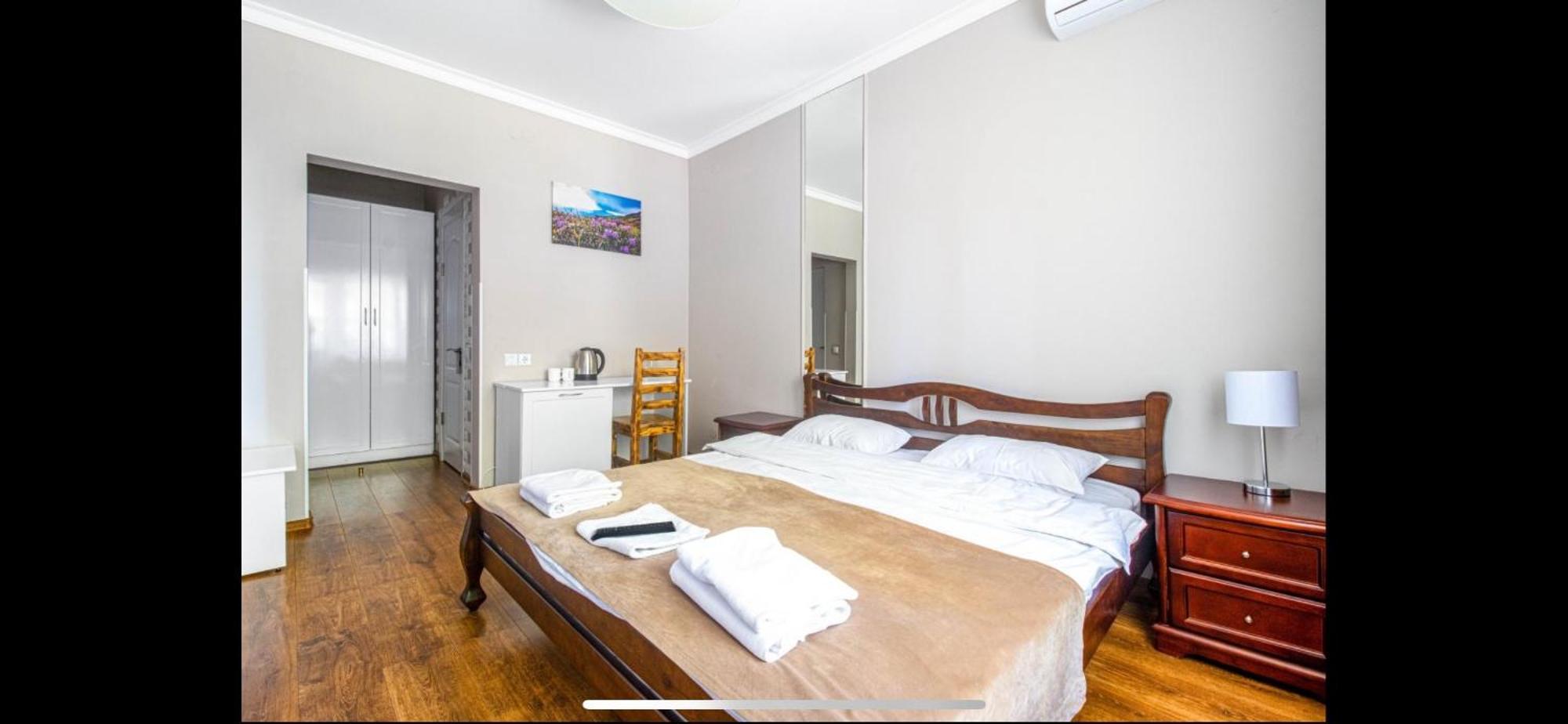 Embrace Hotel ตรุสคาเวตส์ ภายนอก รูปภาพ
